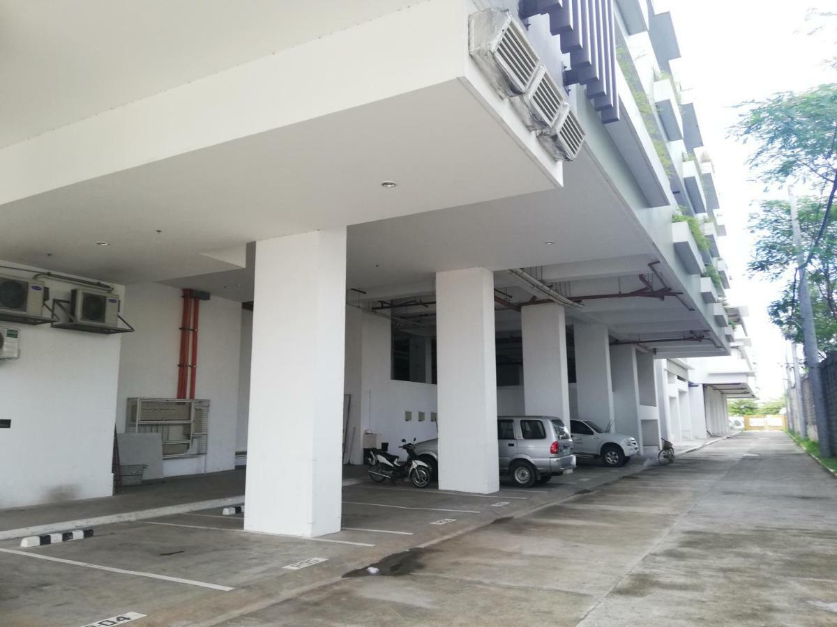 1-bedroom Nordic Staycation Astrea Tower Avida, Qc Apartment